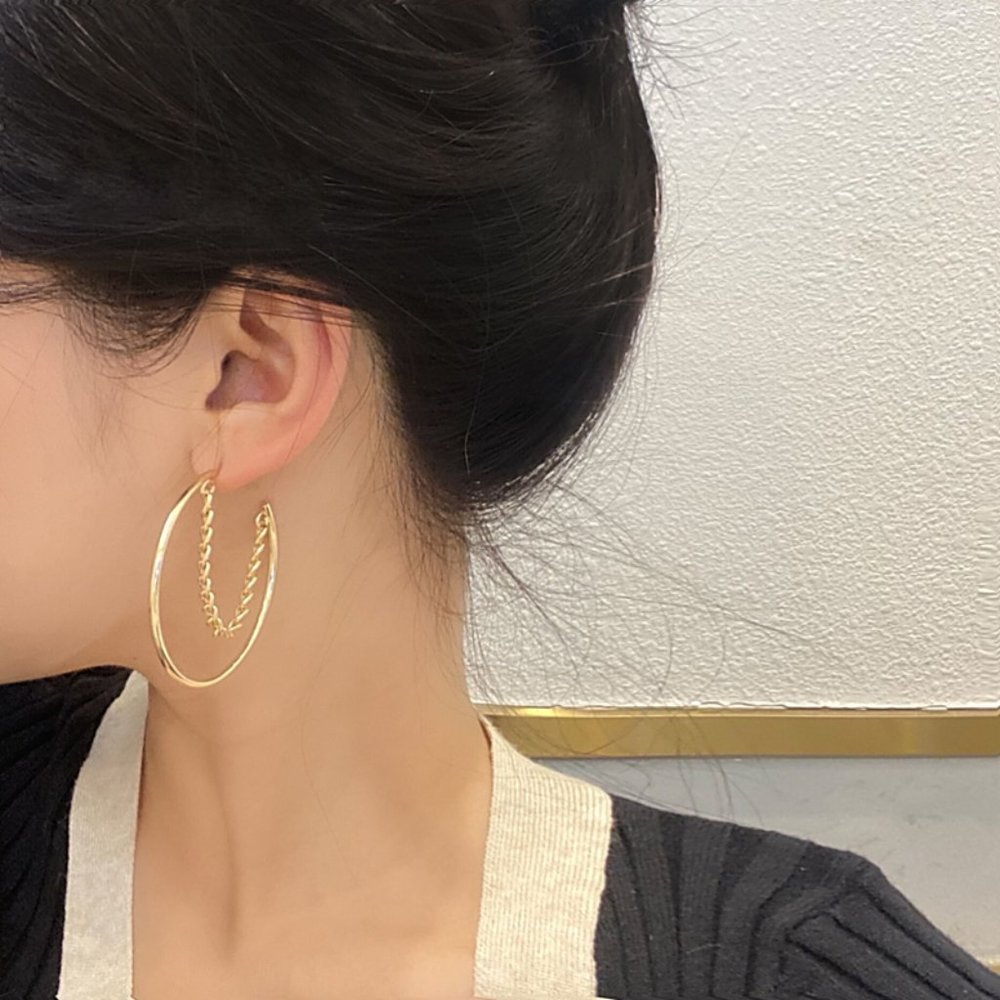 đź’™Minimalistic Chain Hoops Earrings - Picture 5 of 15